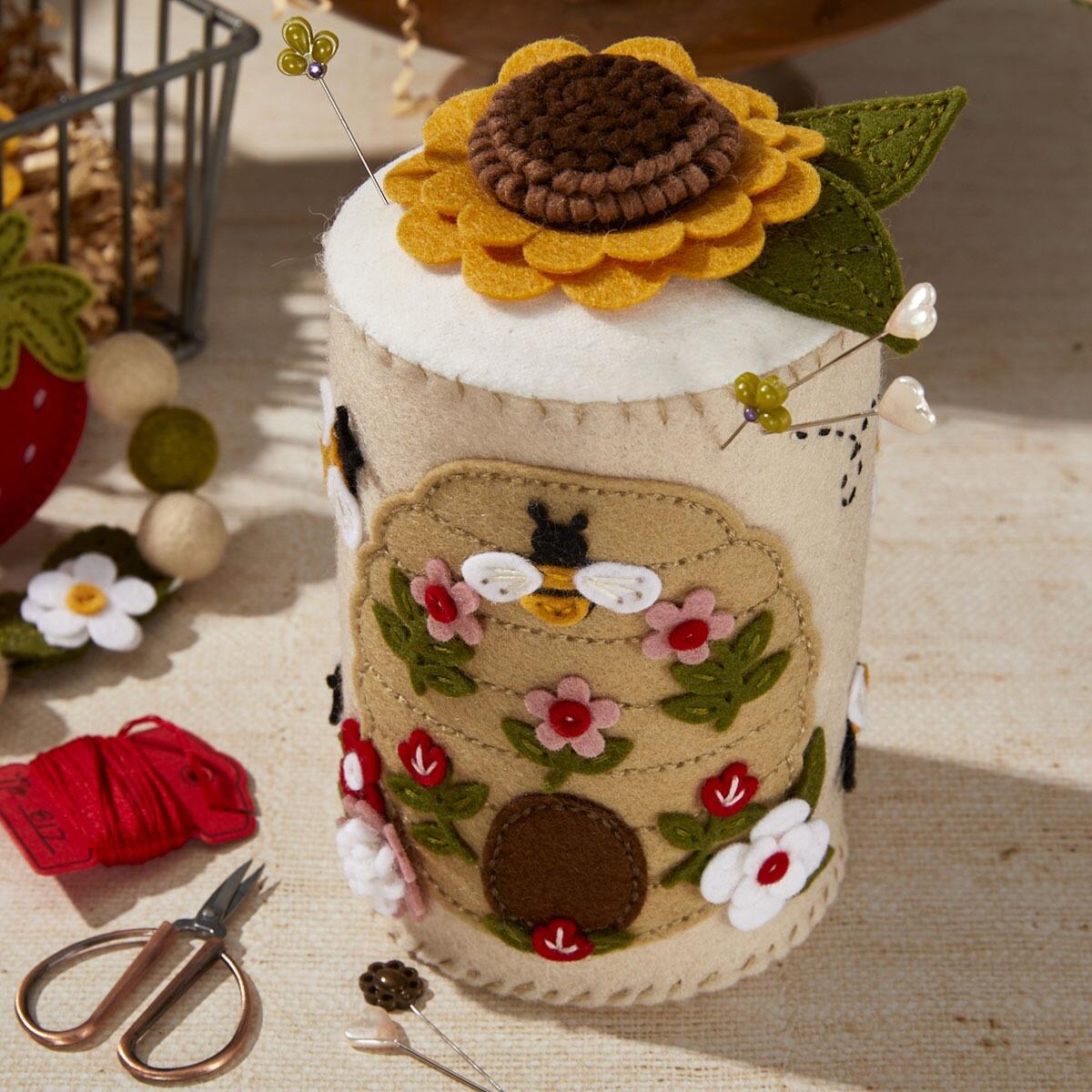 Spellbinders Felt Floral Beehive Etched Dies from the Summer Felt Stitch & Create Collection by Nichol Spohr - Spellbinders - 5