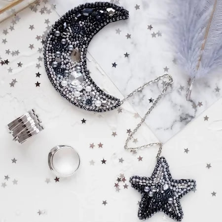 Abris Art. Moon Brooch Beading Kit