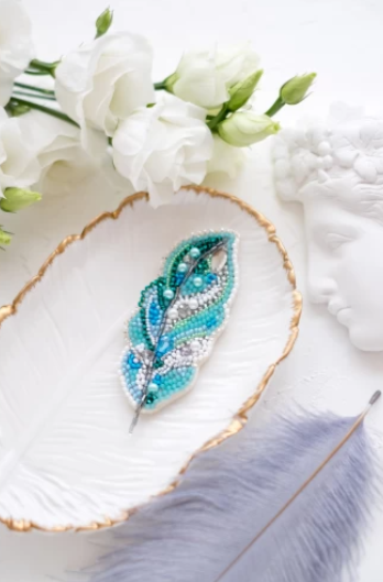 Abris Art. Light Feather Beading Kit