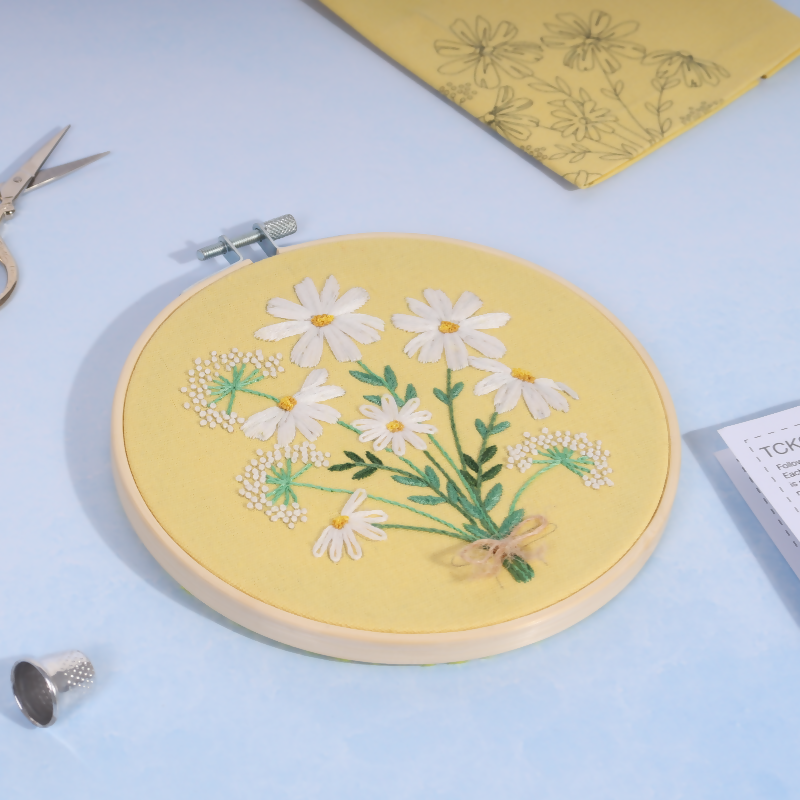 Trimits Daises Embroidery Hoop Kit Completed